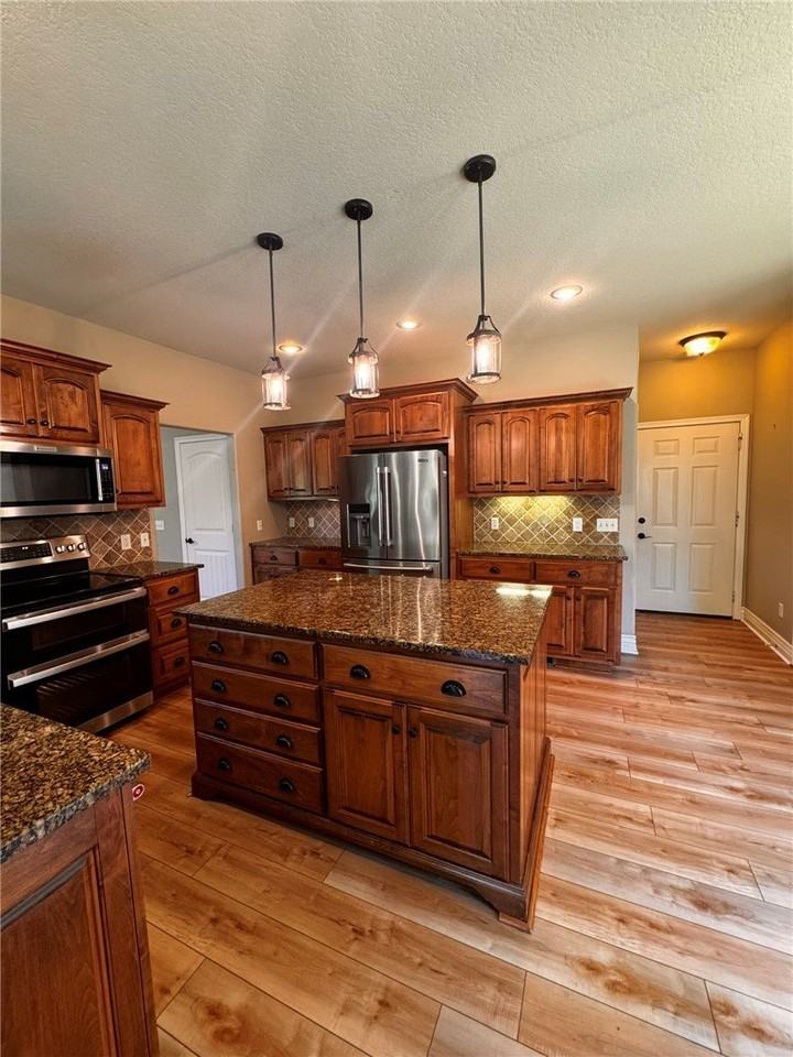 17 Miller Dr - Photo 7 of 34