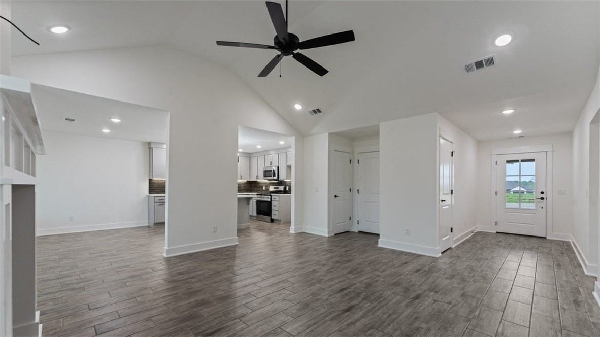 50 N Banner Ave - Photo 3 of 19