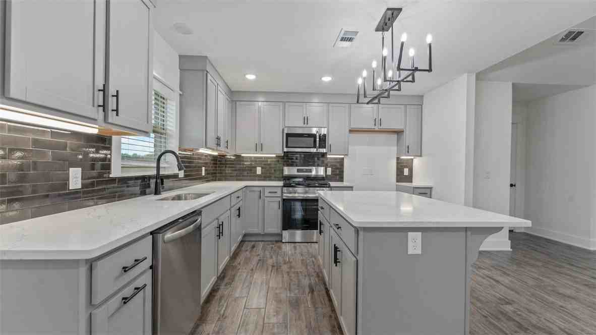 50 N Banner Ave - Photo 6 of 19