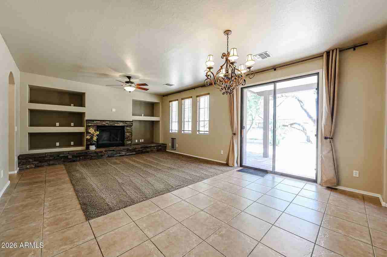 2390 W Jake Hvn - Photo 7 of 50