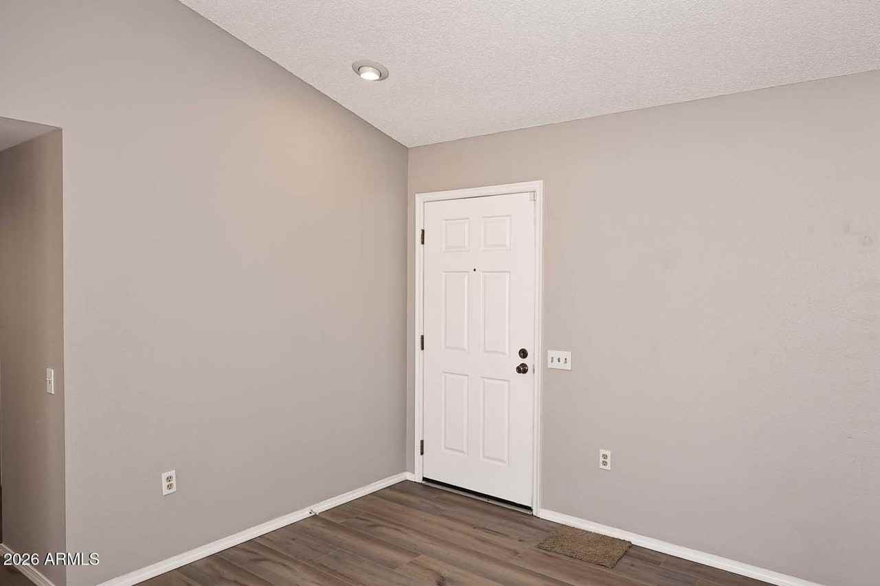 17218 N Desert Glen Dr - Photo 4 of 50