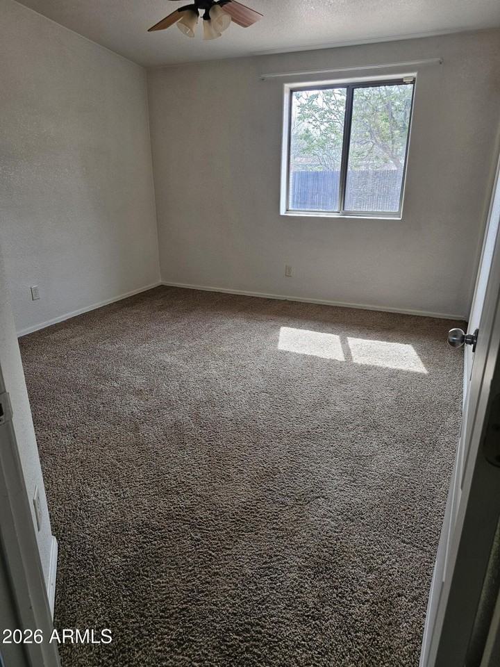 5018 Evergreen Dr - Photo 7 of 12