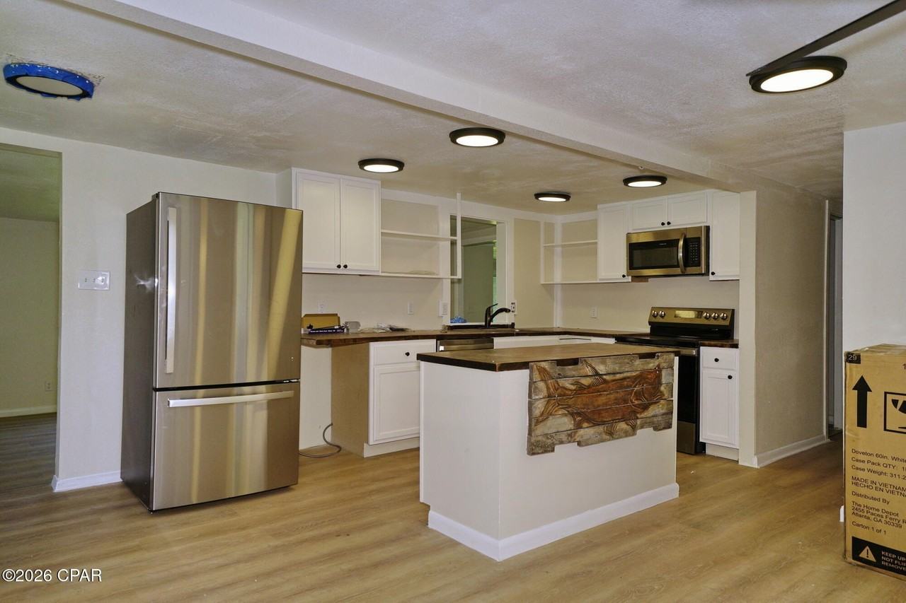 2960 County Road 381 - Photo 3 of 40