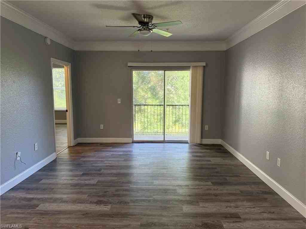 11561 Villa Grand #717 - Photo 2 of 14