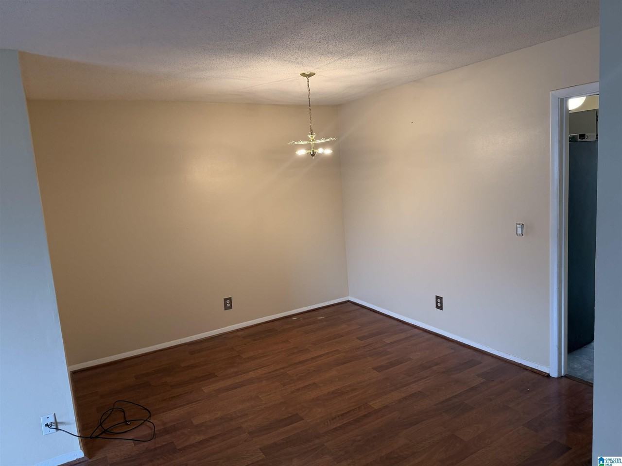 838 Beacon Pkwy E #D - Photo 4 of 18