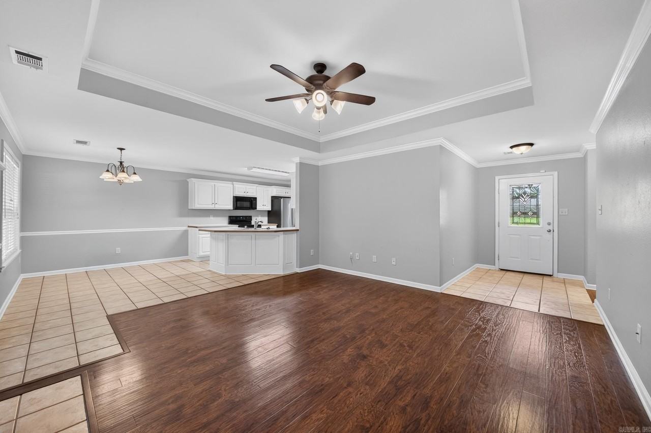 97 Rosebud Cir - Photo 7 of 37