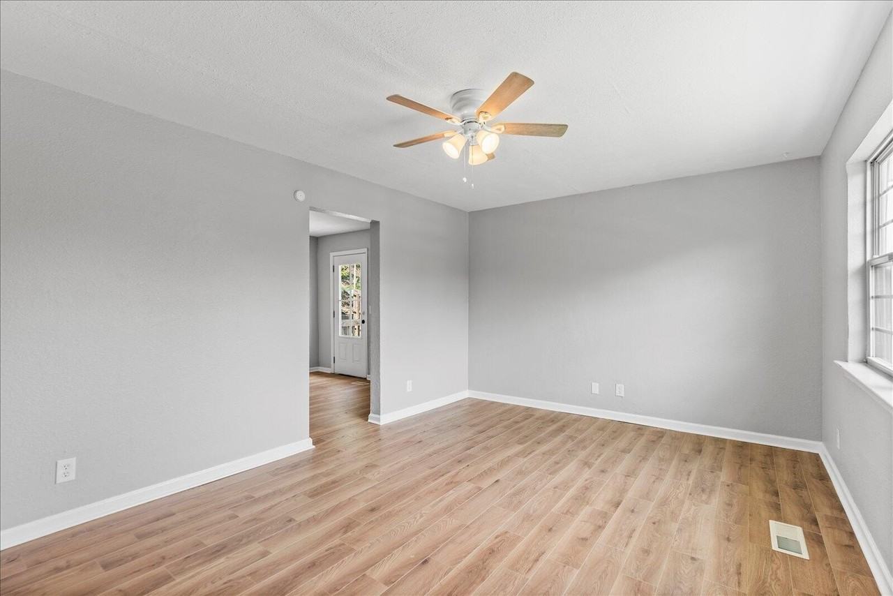 338 Mcafee Rd - Photo 5 of 29