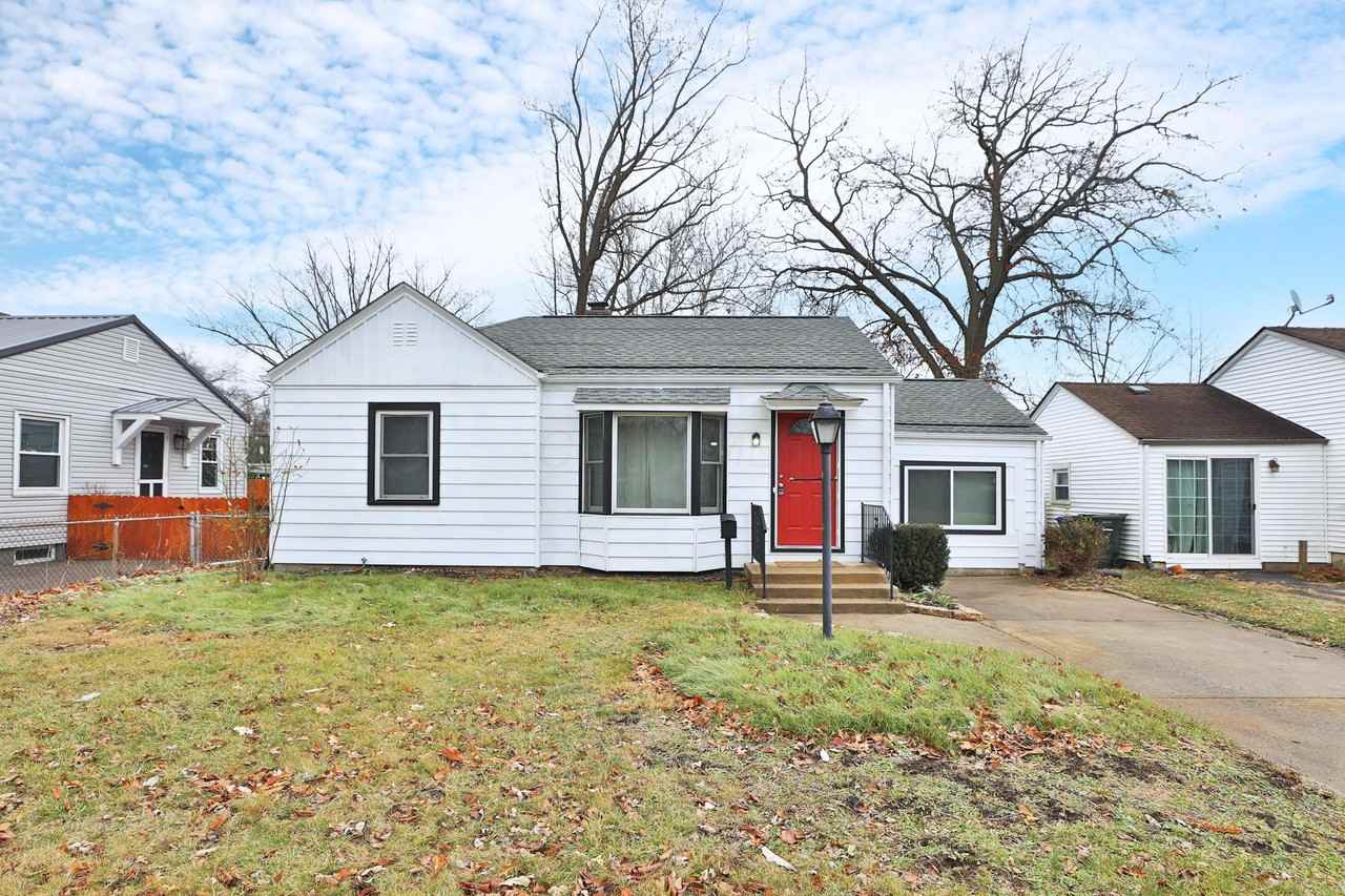 124 N Gould Rd - Photo 2 of 45