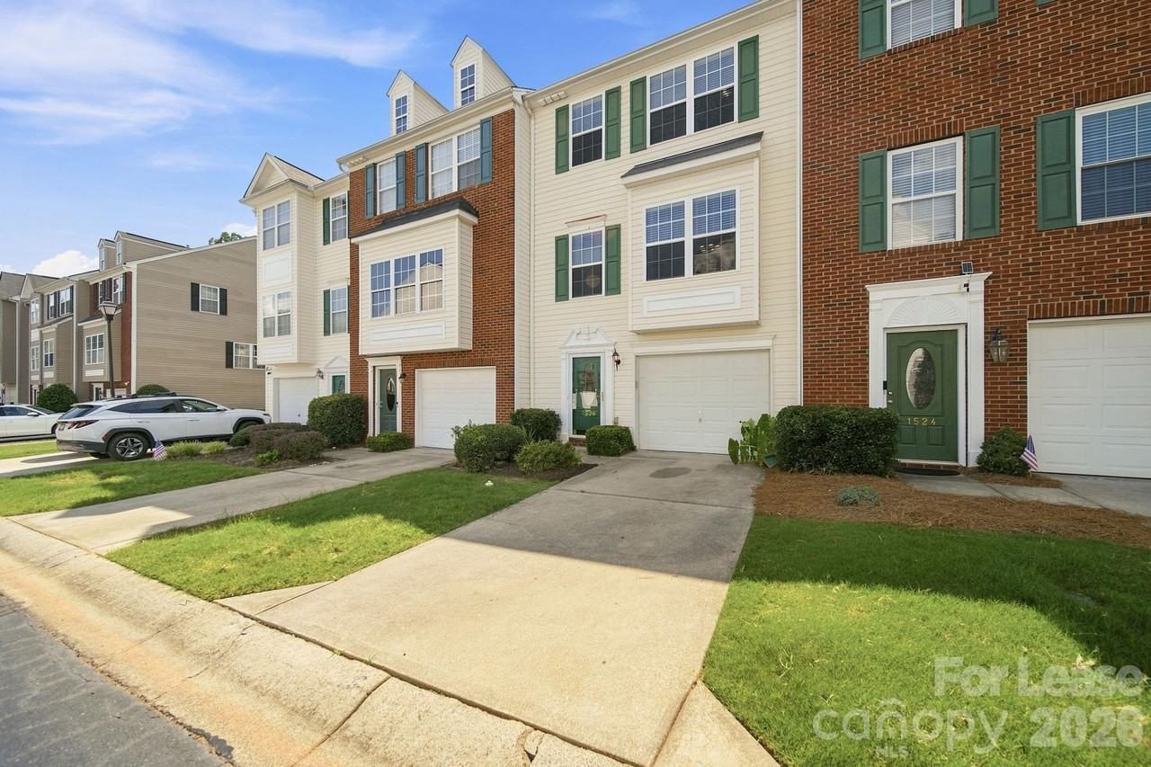 1526 Royal Auburn Ave - Photo 2 of 37