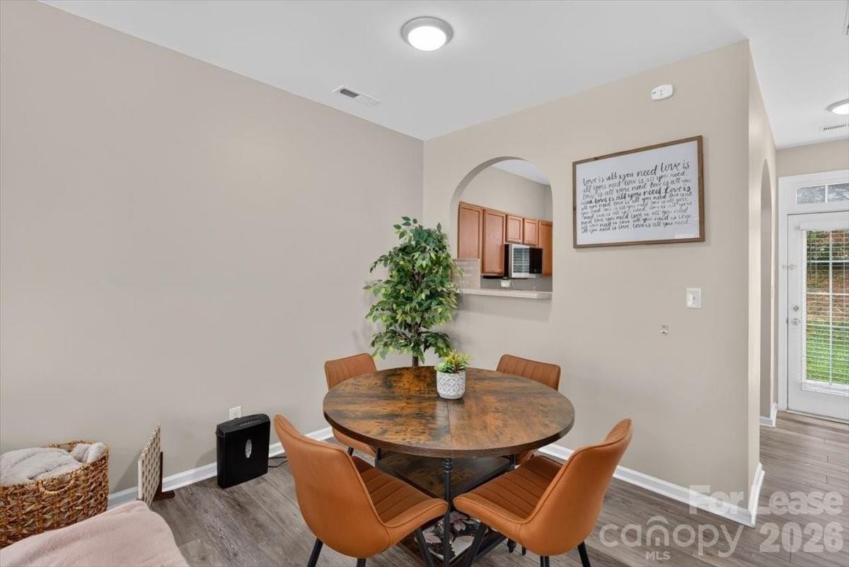 5705 Erin Dr - Photo 6 of 20