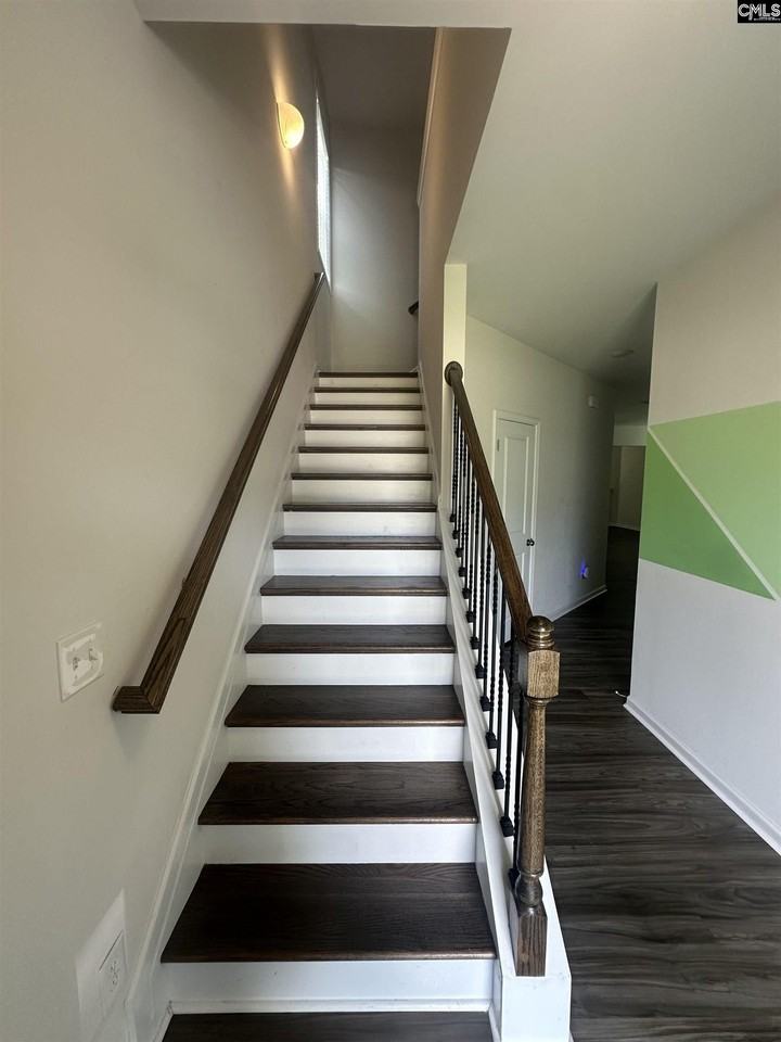 958 Magwood Ct - Photo 3 of 15