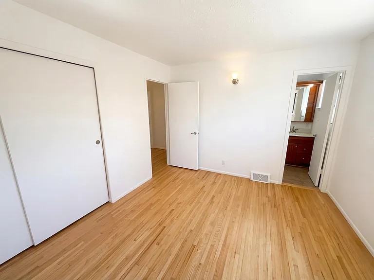 3336 Betts Drive Northeast - Photo 2 of 11