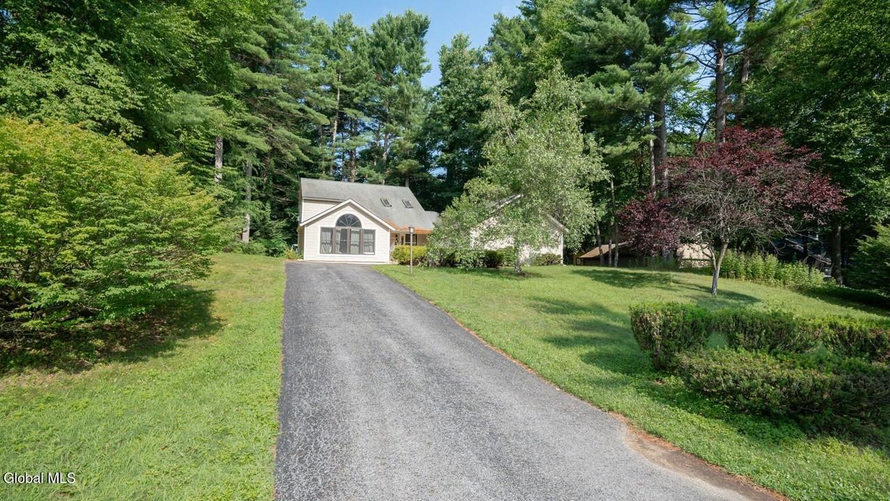 64 Meadow Rue Pl - Photo 2 of 36