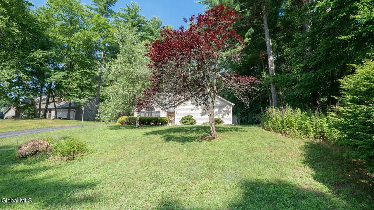 64 Meadow Rue Pl - Photo 3 of 36