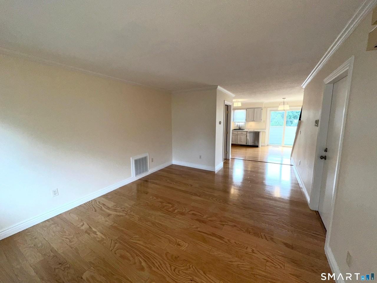 799 Garfield Ave #799 - Photo 2 of 27