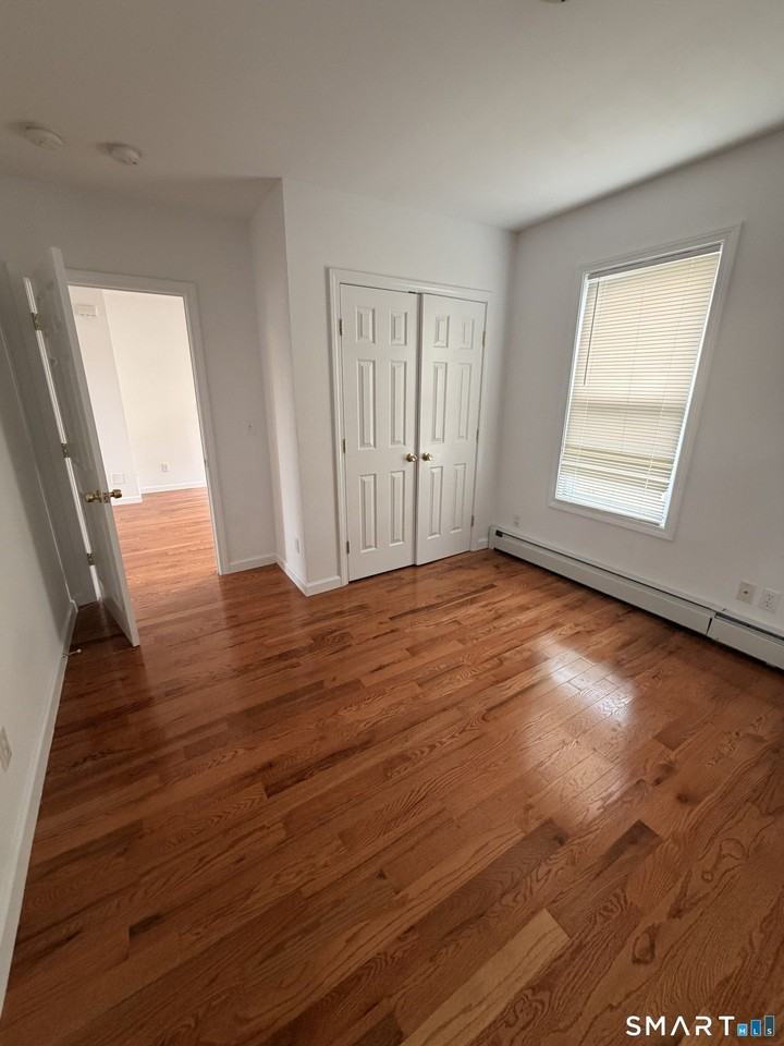 148 Alfred St #2 - Photo 3 of 13