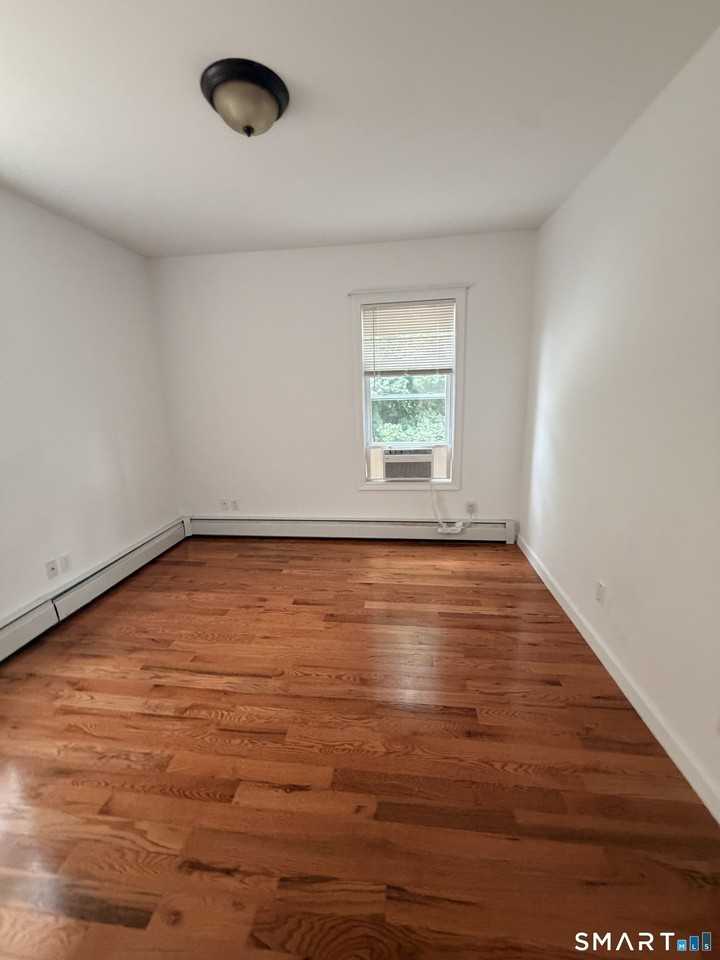 148 Alfred St #2 - Photo 4 of 13