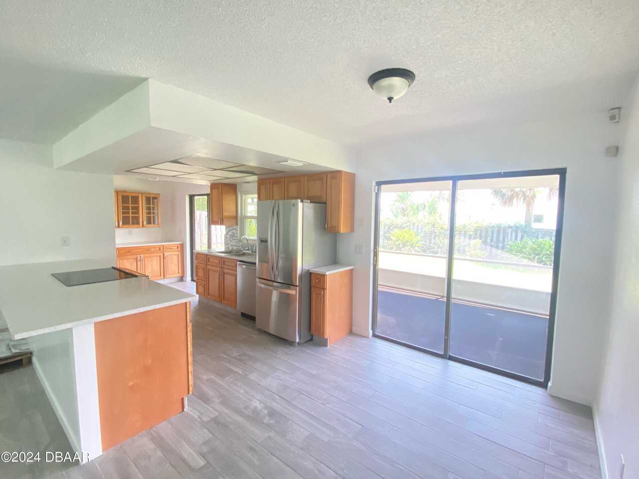 12 Ocean Crest Dr - Photo 5 of 31
