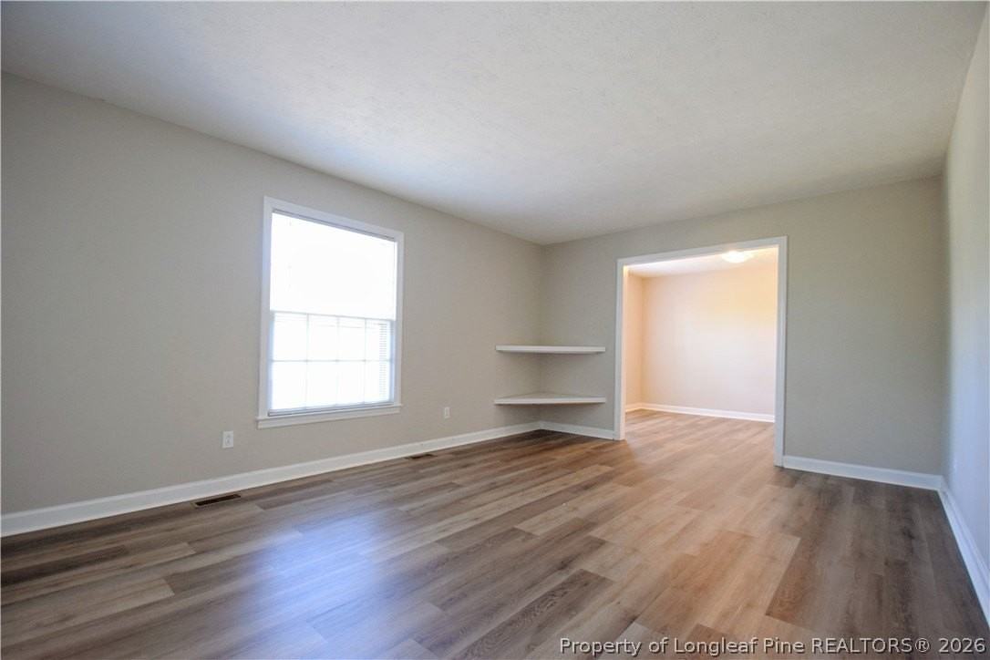 1509 Paisley Ave - Photo 4 of 25