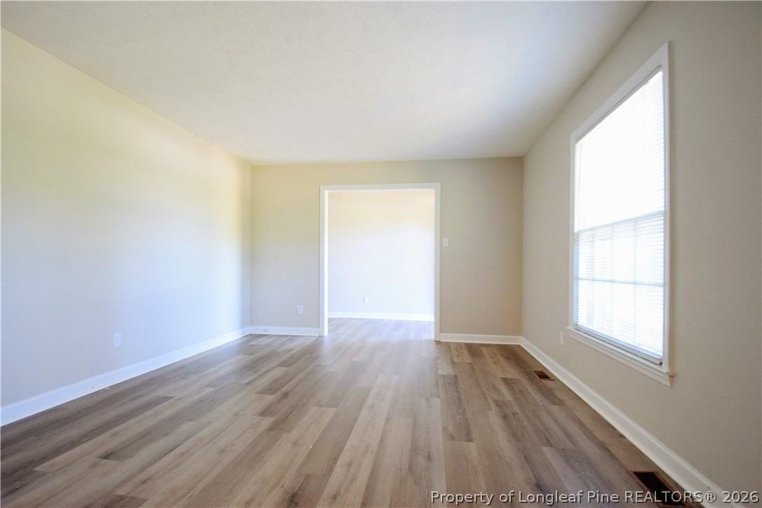 1509 Paisley Ave - Photo 5 of 25