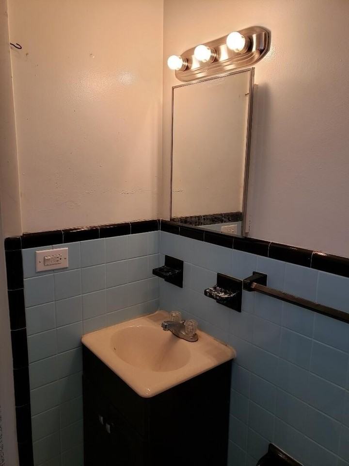 195 Gardenia St #2 - Photo 6 of 7