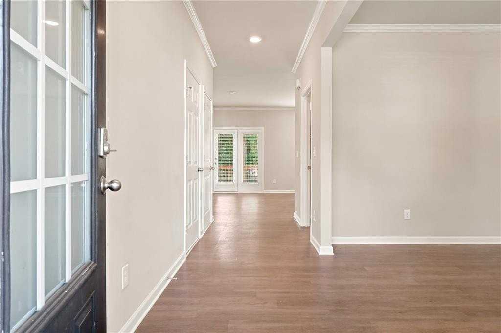 157 Lost Creek Blvd - Photo 4 of 50