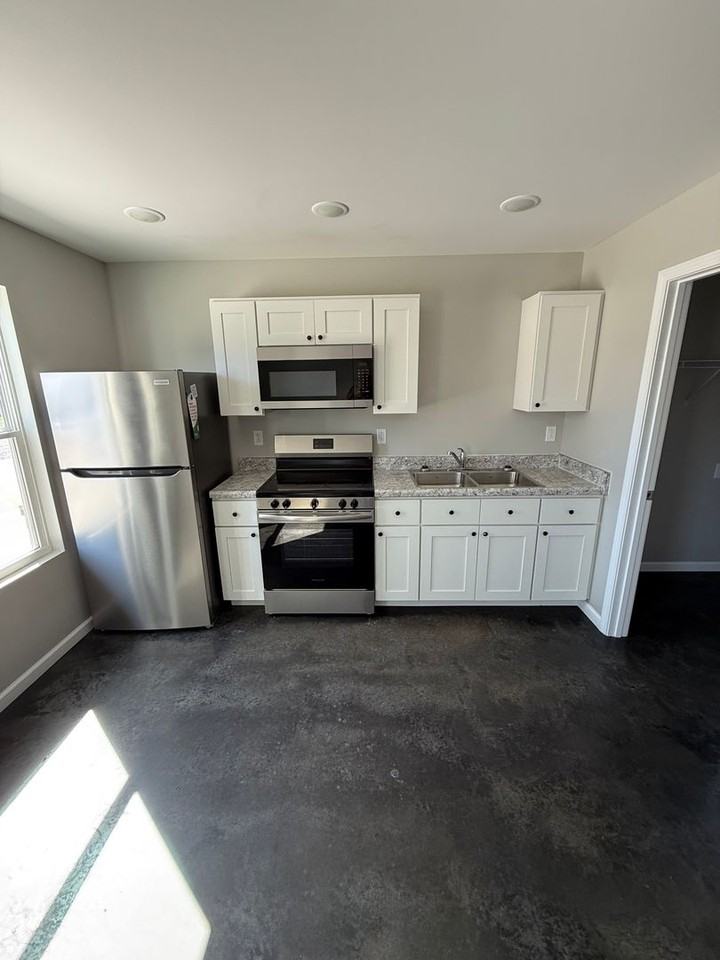 Conners Landing - Photo 5 of 11