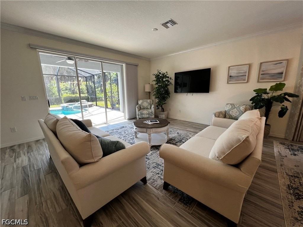15556 Pascolo Ln - Photo 3 of 23