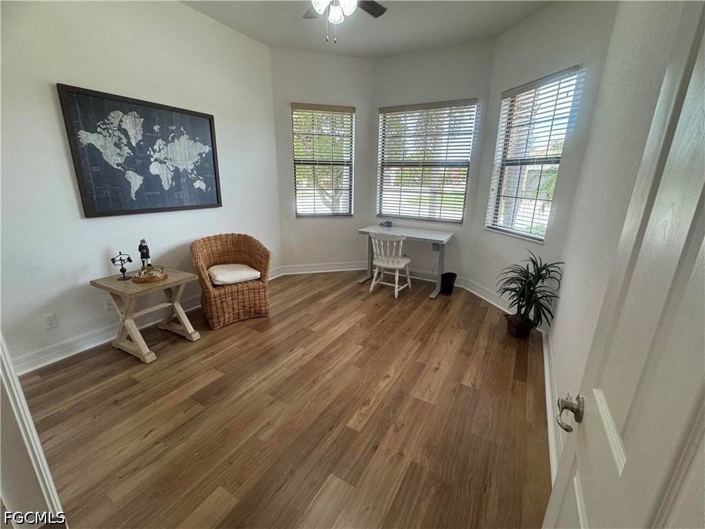 10253 Gulfstone Ct - Photo 6 of 33