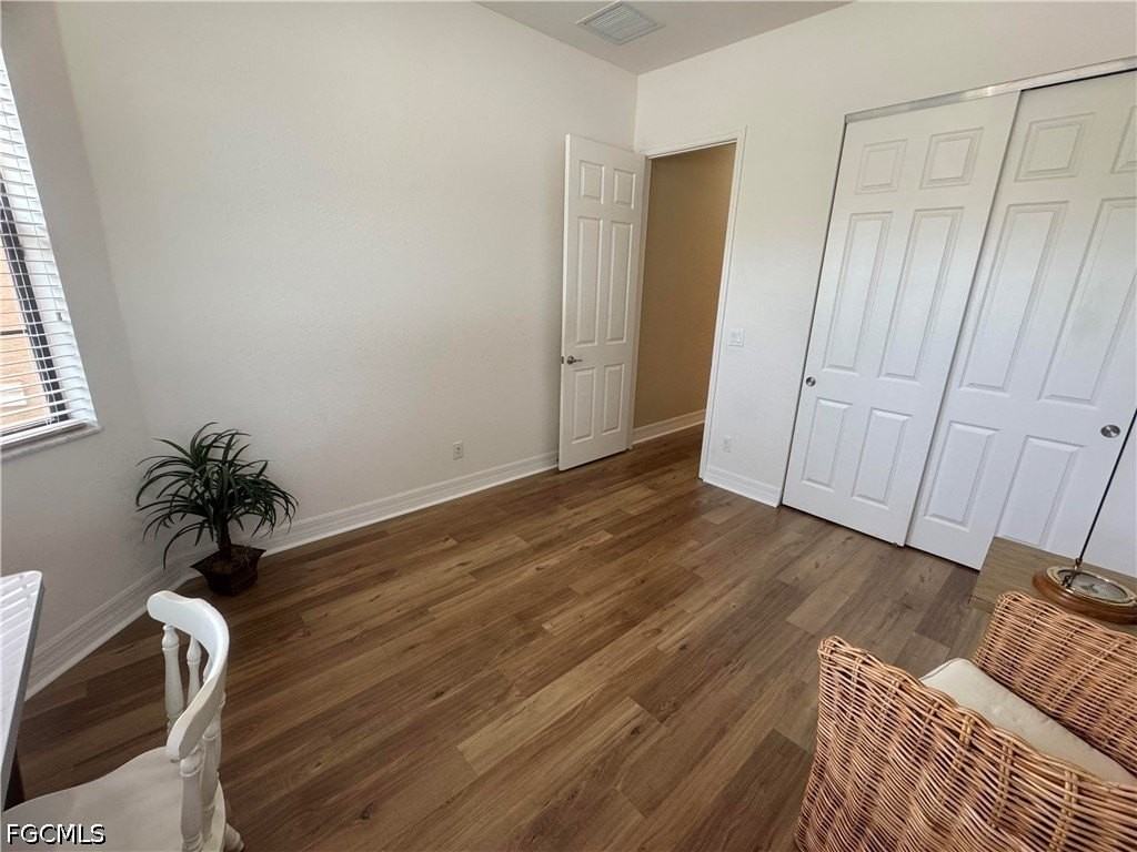 10253 Gulfstone Ct - Photo 7 of 33