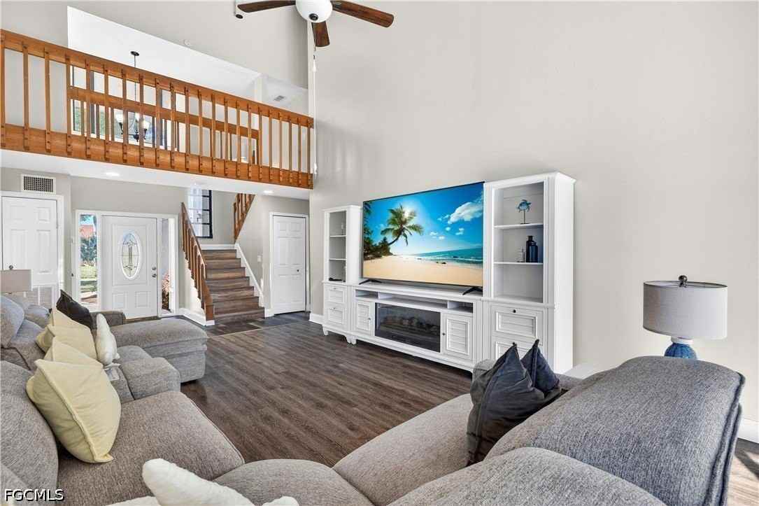 1576 Beechwood Trl - Photo 4 of 39