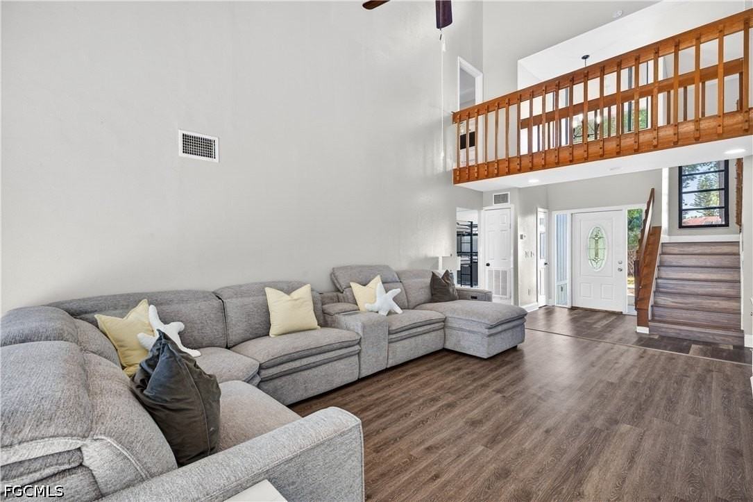 1576 Beechwood Trl - Photo 6 of 39