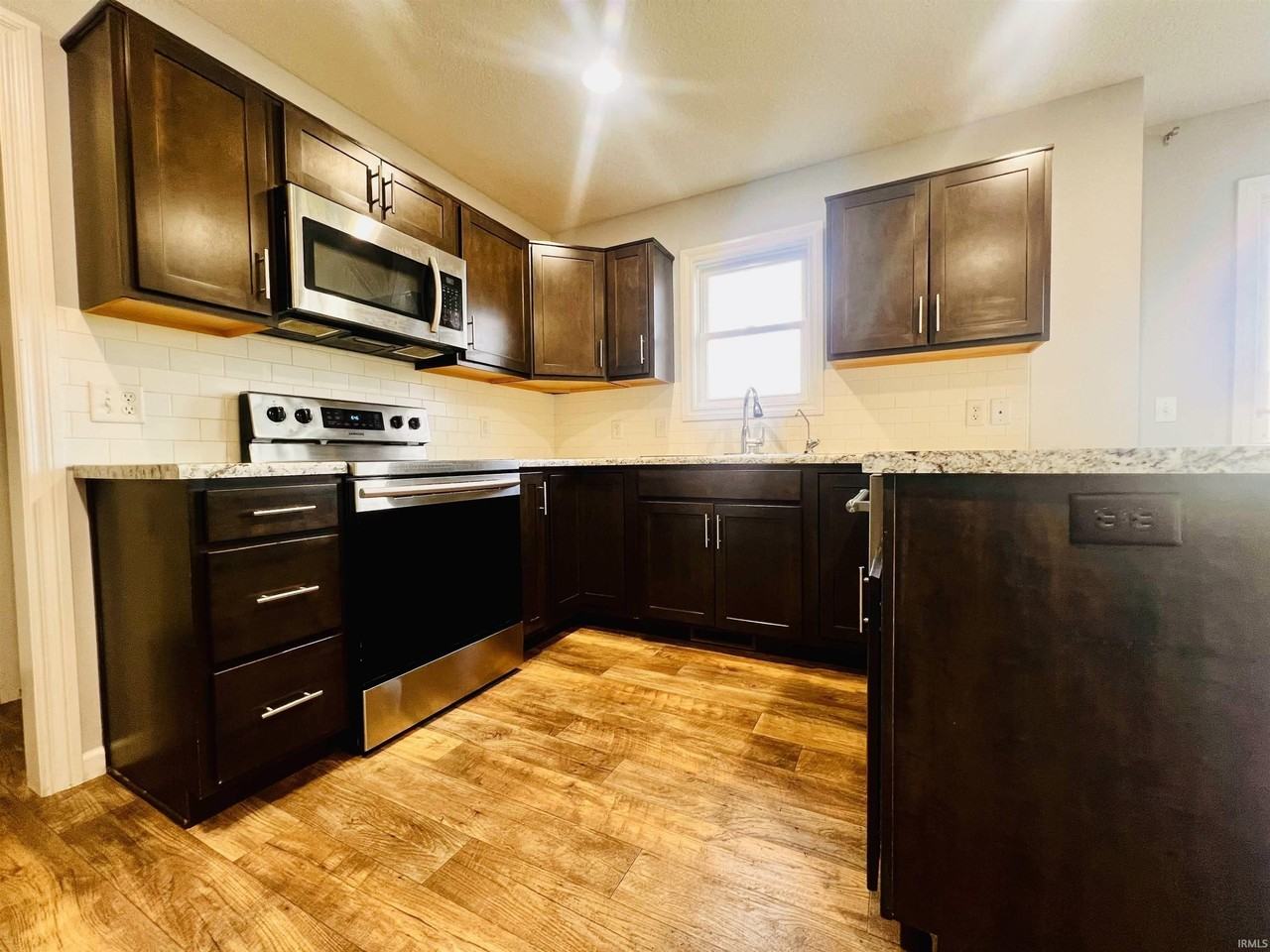 2119 Meadowsweet Pkwy - Photo 7 of 19