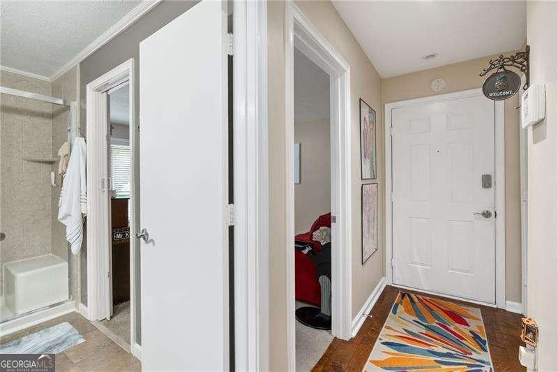 525 Warm Springs Cir - Photo 5 of 27