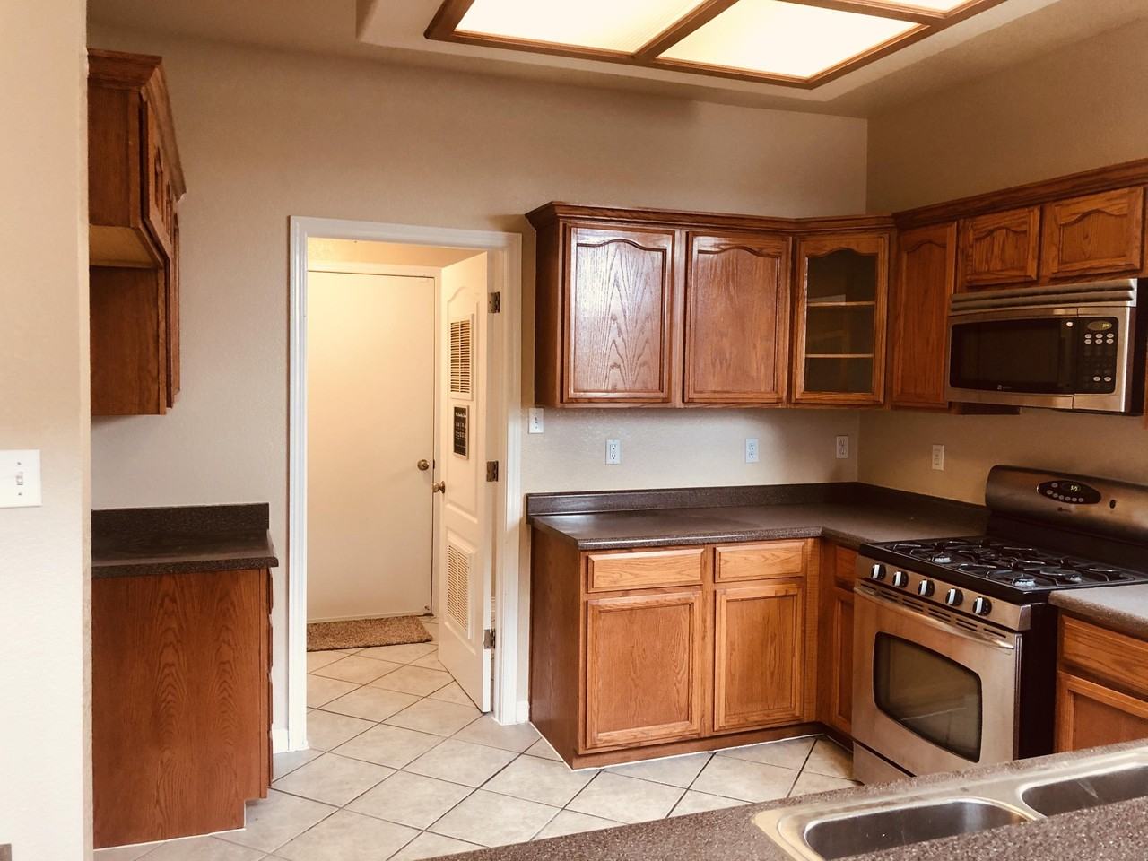 3016 Tierra Cuervo Dr - Photo 4 of 14