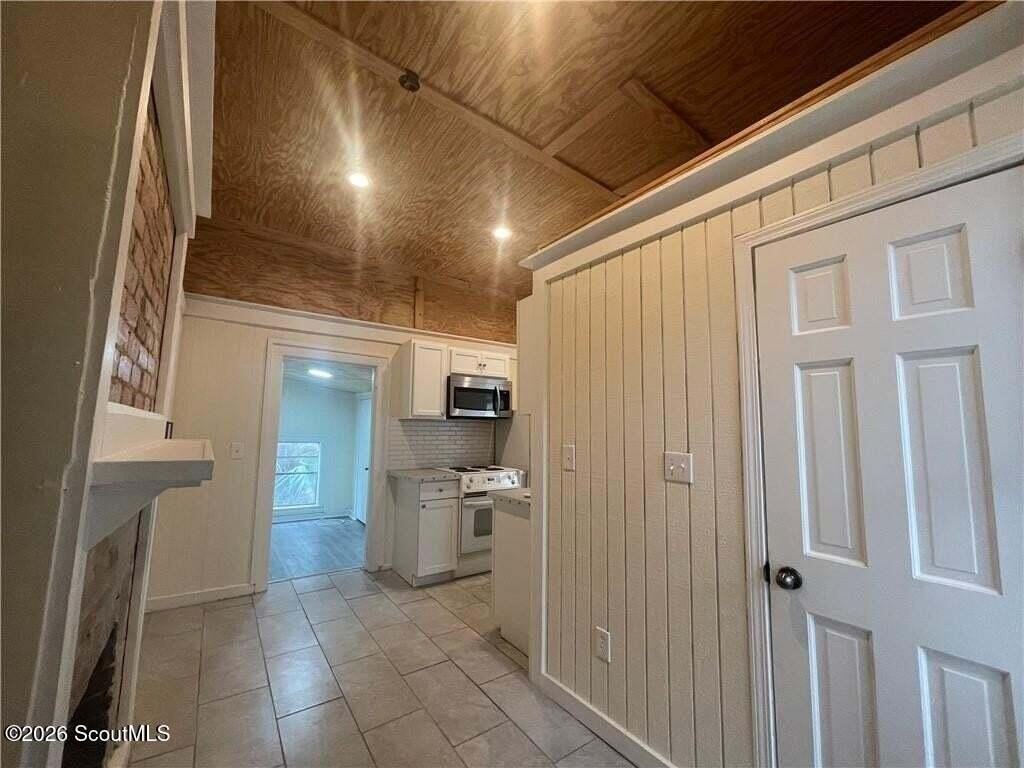 2129 Union St #A - Photo 4 of 11