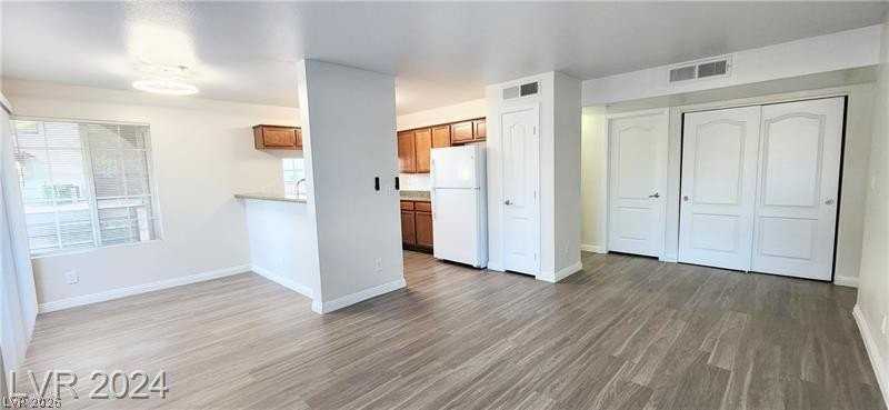 2121 Blue Breeze Dr #101 - Photo 4 of 24
