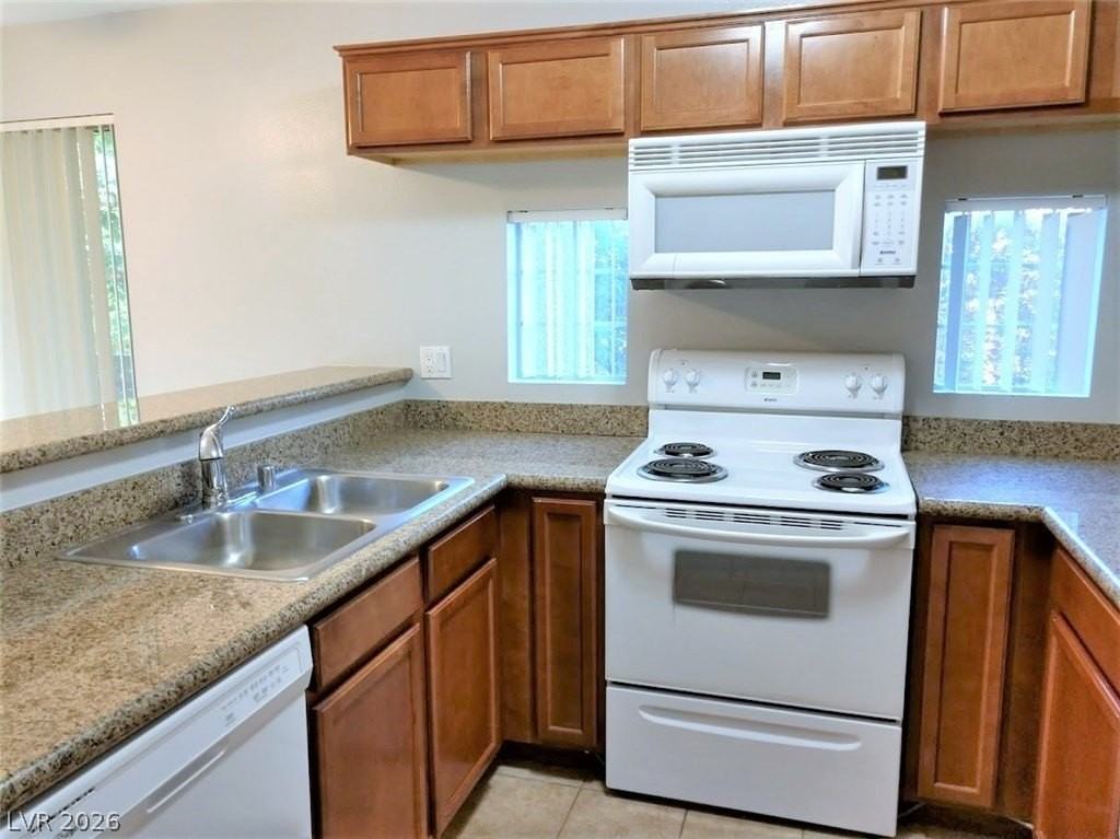 2101 Blue Breeze Dr #205 - Photo 5 of 34