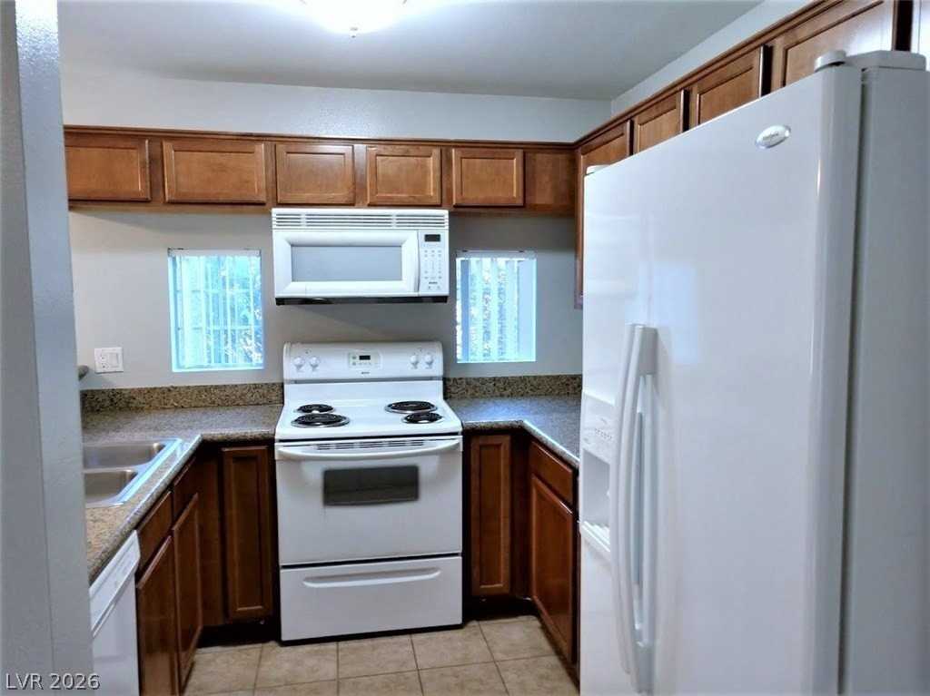 2101 Blue Breeze Dr #205 - Photo 6 of 34