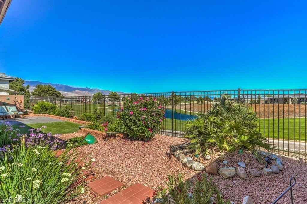 4763 E Beacon Ridge Dr - Photo 3 of 39
