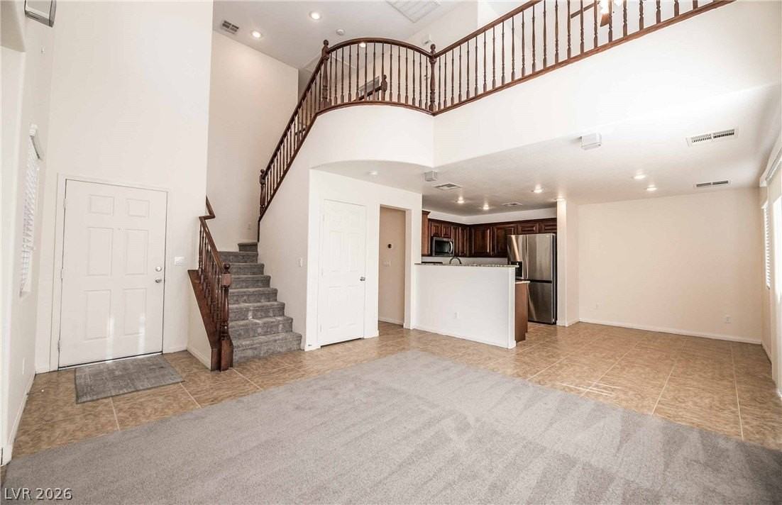 10410 Lady Angela St - Photo 7 of 37