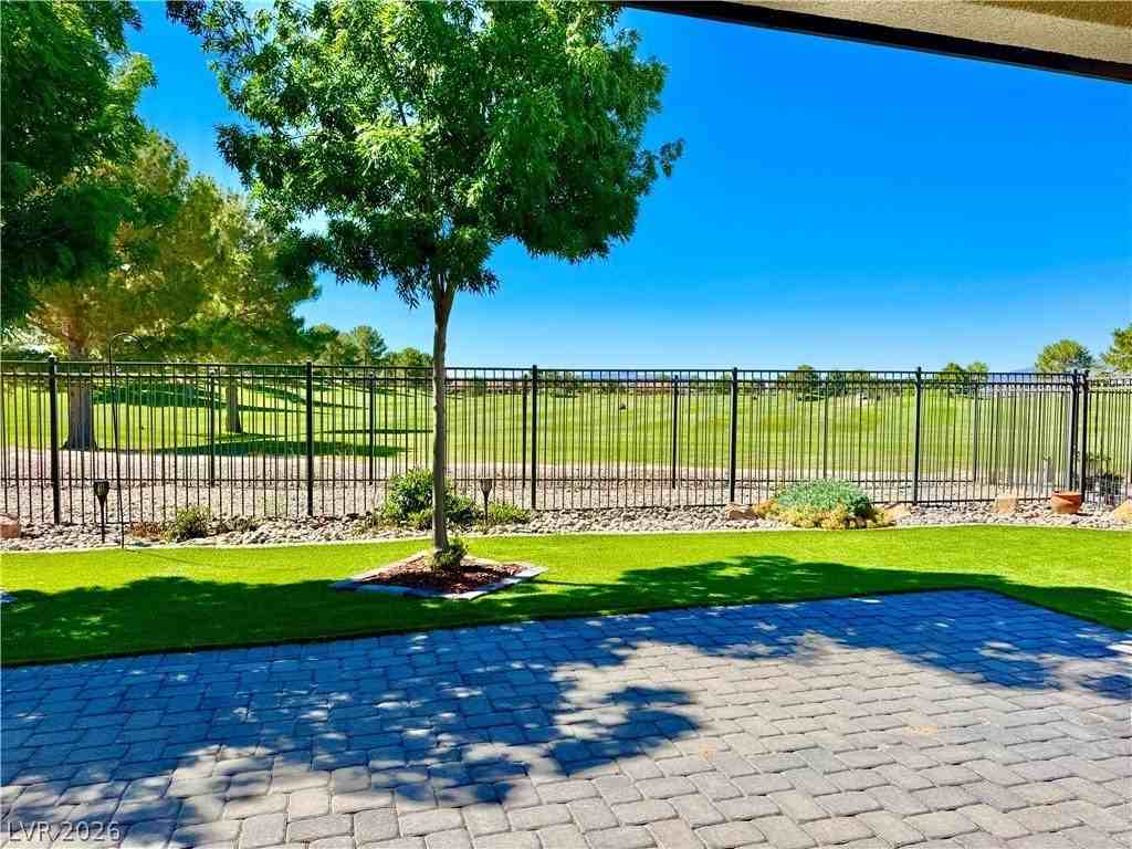 5025 E Beacon Ridge Dr - Photo 3 of 18