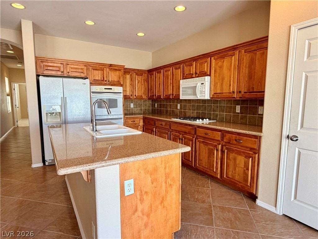 9230 Sapphire Hills Ct - Photo 4 of 16