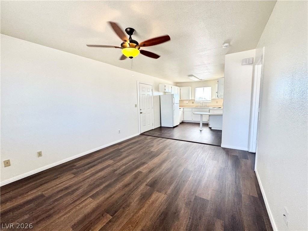 1861 Haiwee St #C - Photo 3 of 10