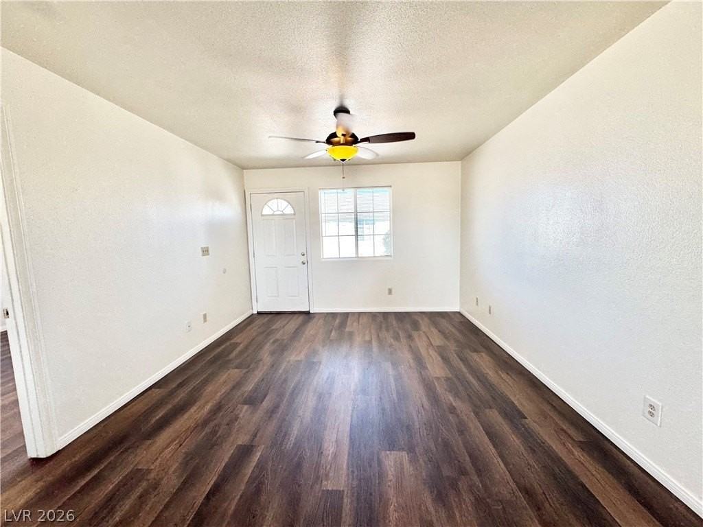 1861 Haiwee St #C - Photo 4 of 10