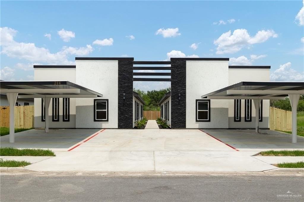 196 Farrell Rd #2