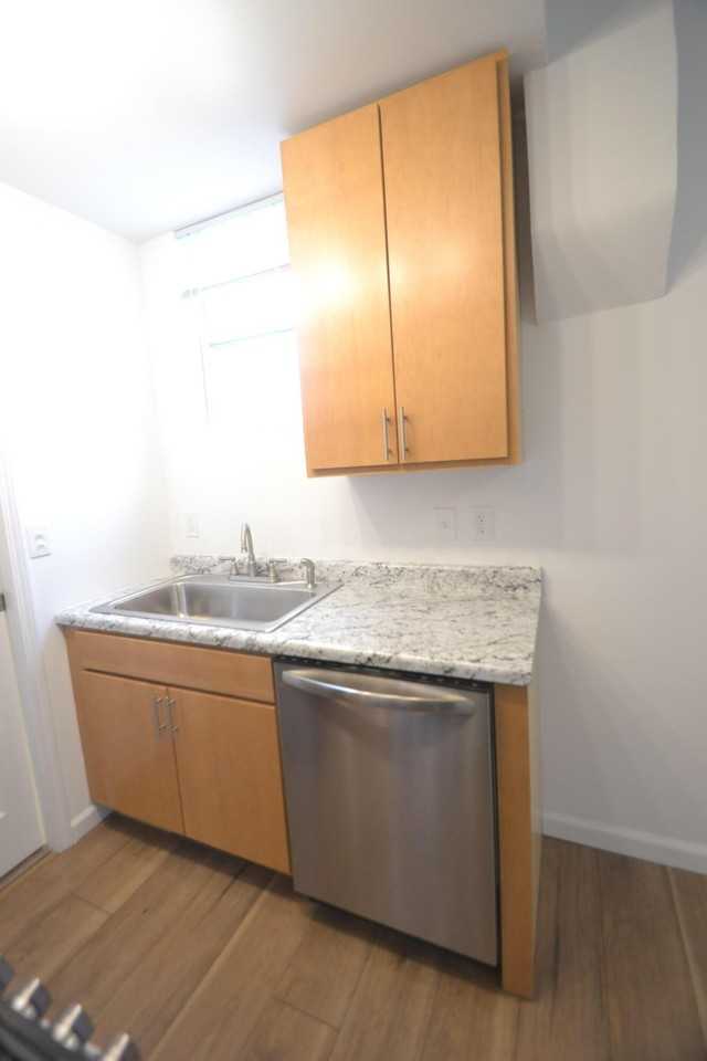 610 Union St - Photo 6 of 16