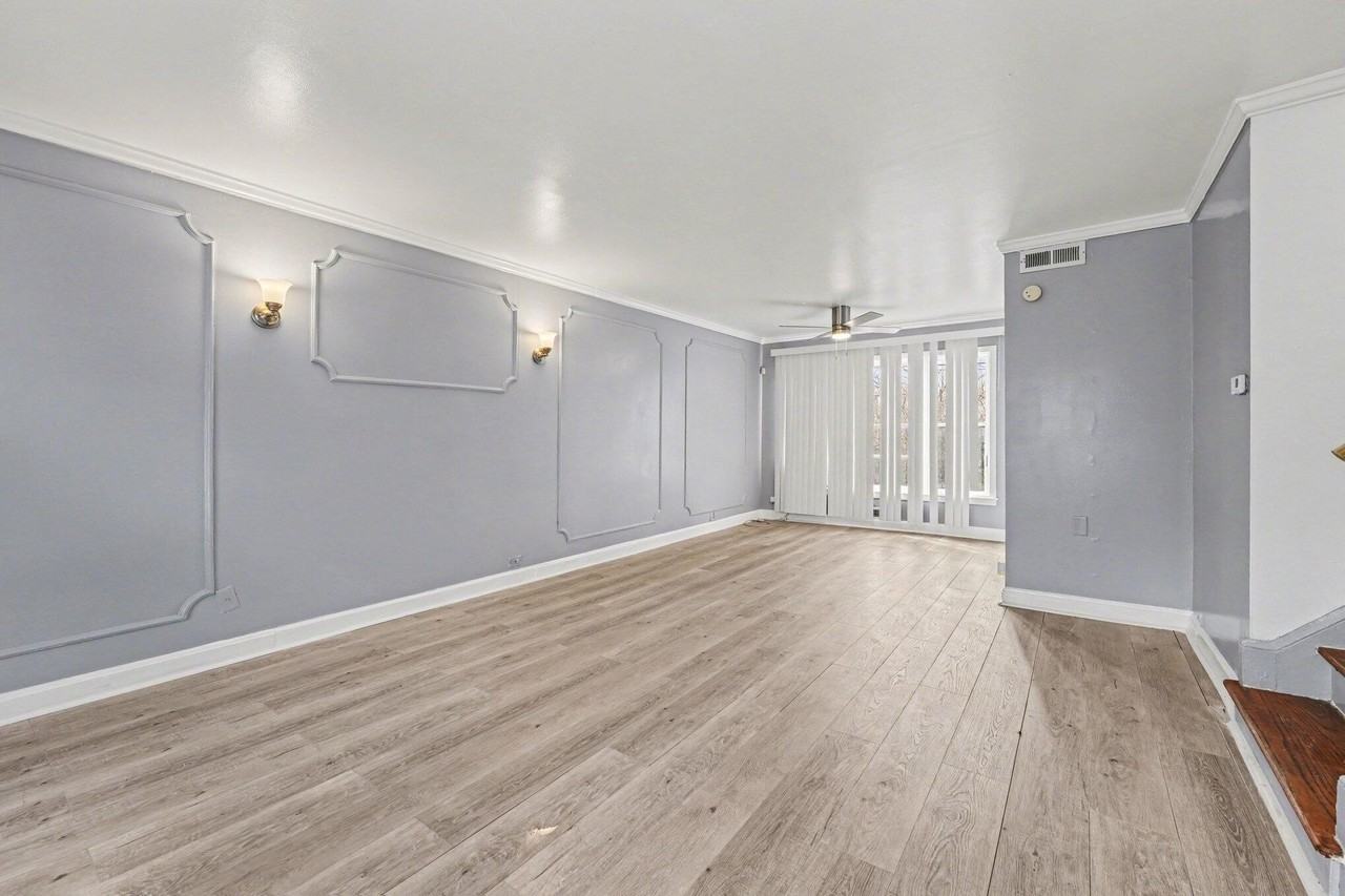 4142 Dearborn St - Photo 4 of 14