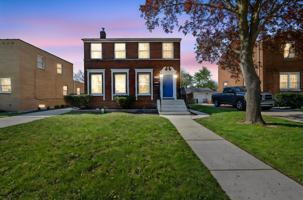 featured image of 248 Adelaide Pl