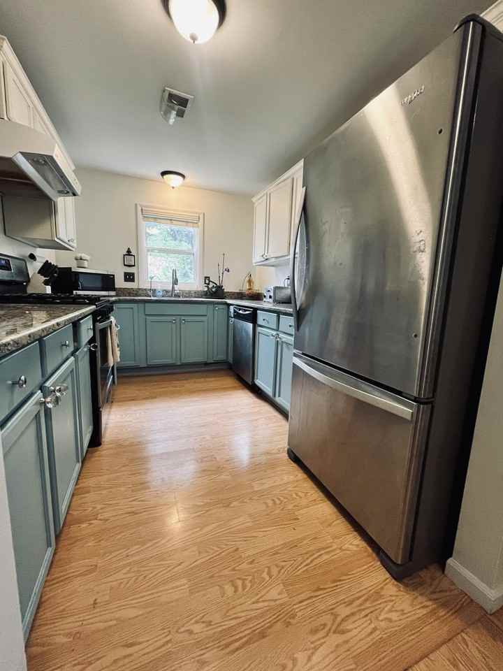 42514 Hammill Ln - Photo 7 of 17